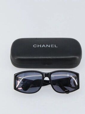 CHANEL SUNGLASSES POLARIZED BLACK CH5422-B LARGE CATEYE CHANEL Polarized Sunglasses CH5422B C501/T8 Luxury Square  main image 4